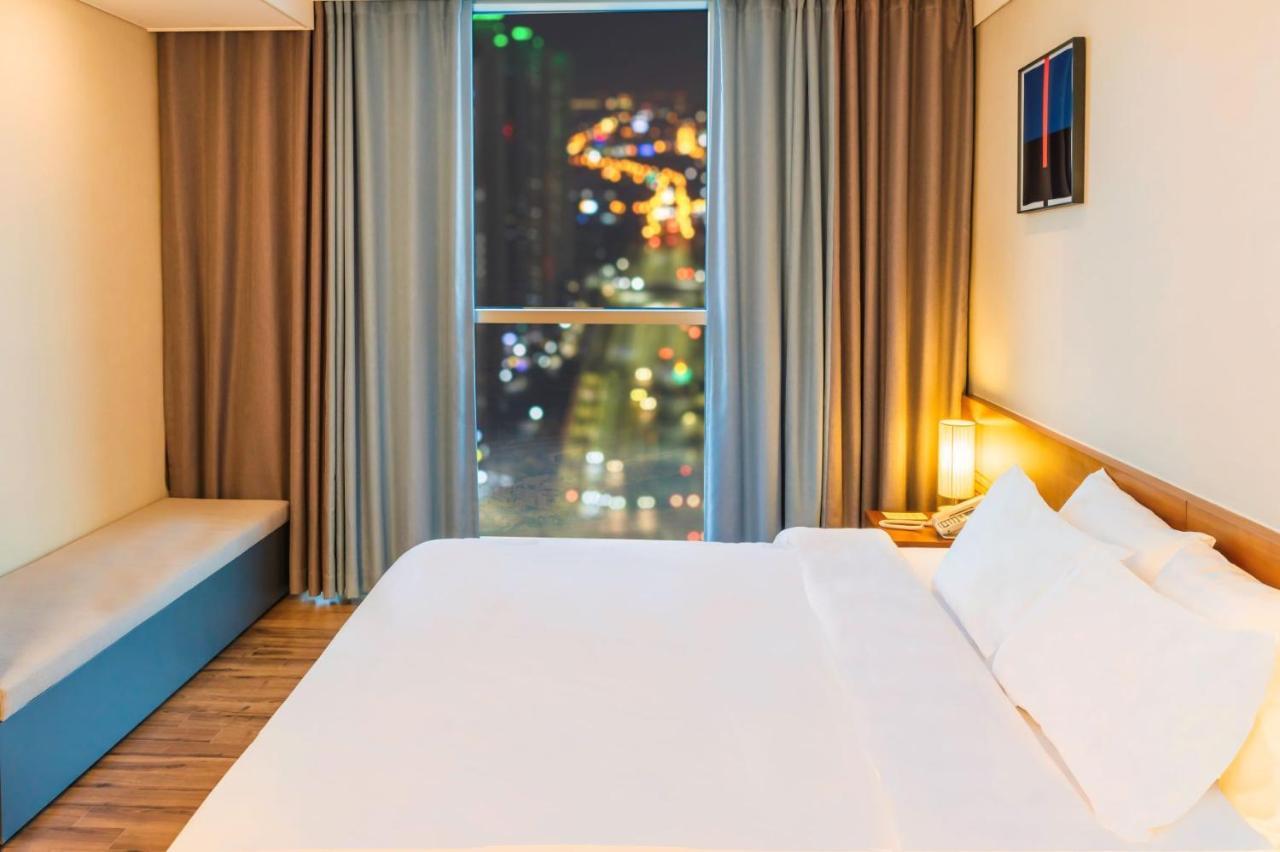 J One Hotel Cheongju Exterior foto