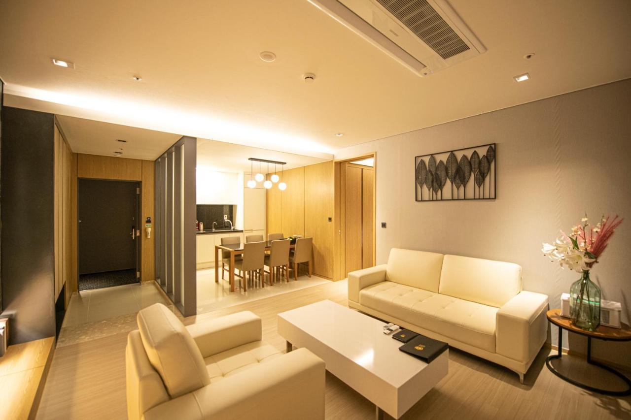 J One Hotel Cheongju Exterior foto