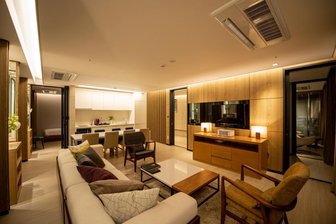J One Hotel Cheongju Exterior foto